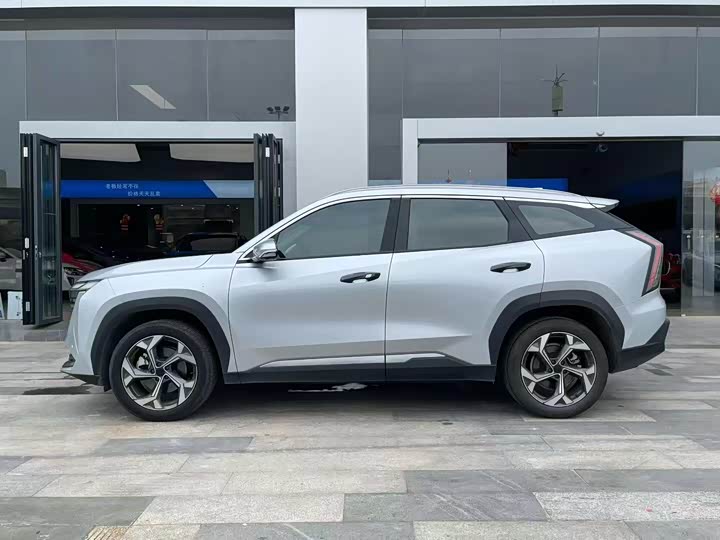 Фото 7 - Geely Atlas L