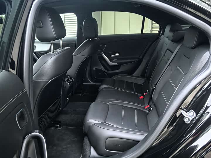 Фото 6 - Mercedes-Benz A-Class AMG