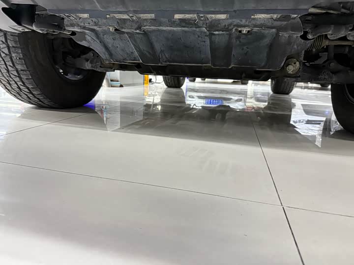 Фото 6 - Tank 300