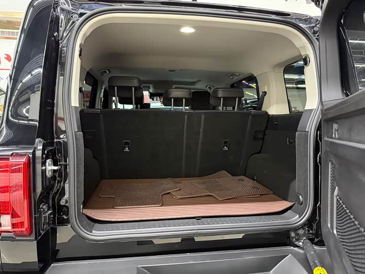 Фото 7 - Tank 300