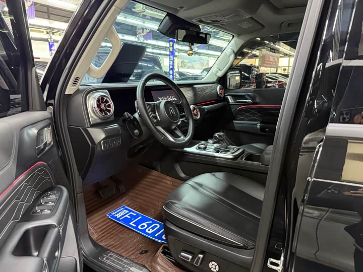 Фото 9 - Tank 300