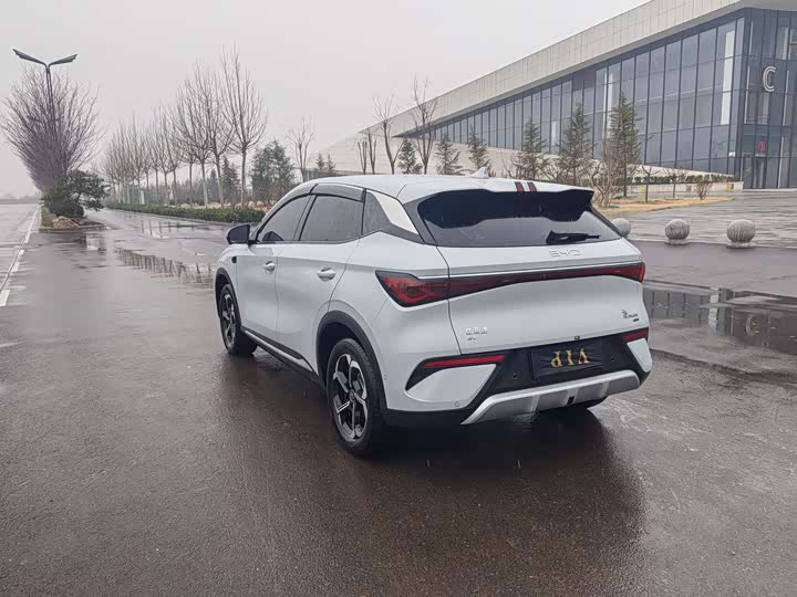 Фото 5 - BYD Yuan Plus