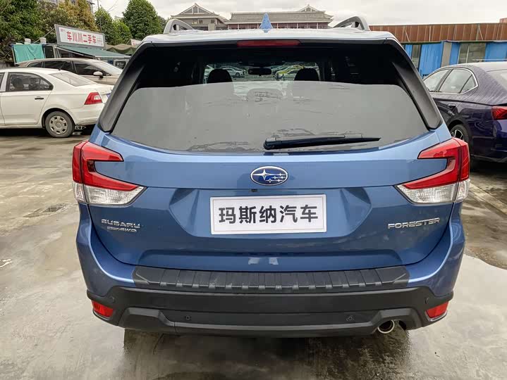 Photo 4 - Subaru Forester