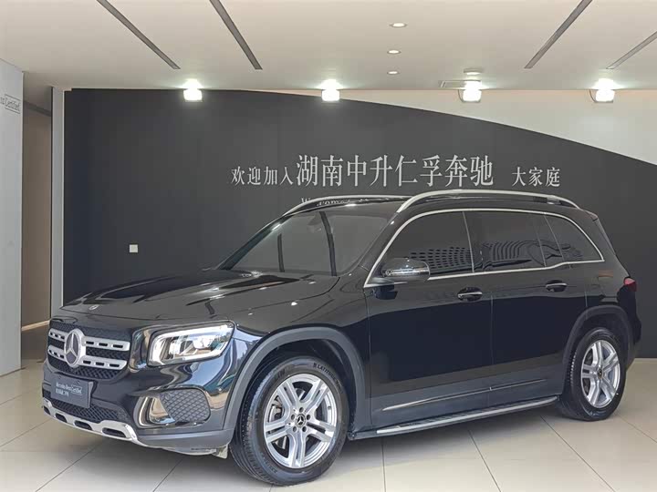 Фото 1 - Mercedes-Benz GLB-Class