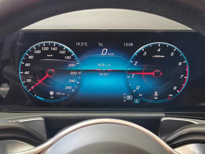 Фото 7 - Mercedes-Benz GLB-Class