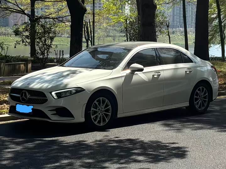 Фото 1 - Mercedes-Benz A-Class