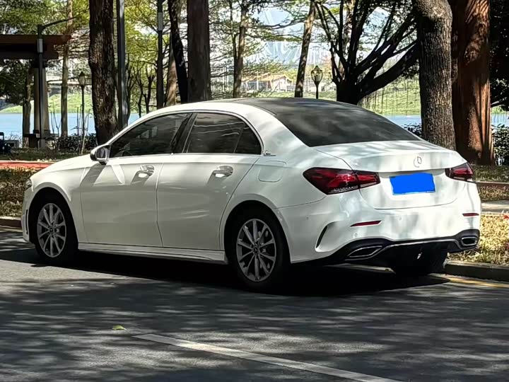 Фото 5 - Mercedes-Benz A-Class