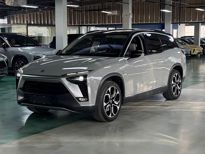 Фото 1 - Nio ES8