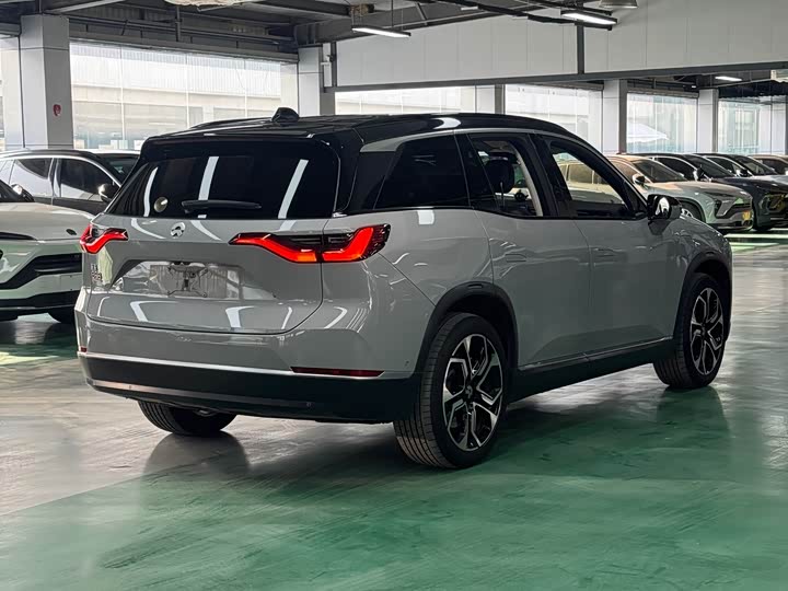 Фото 4 - Nio ES8