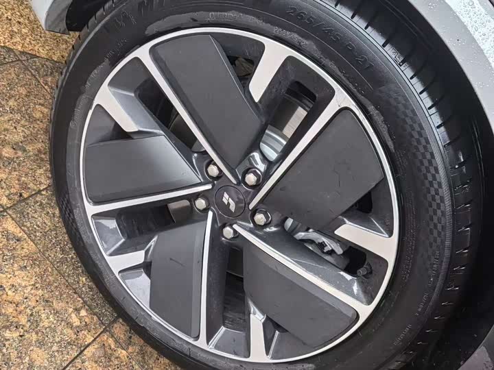 Фото 2 - LiXiang L7