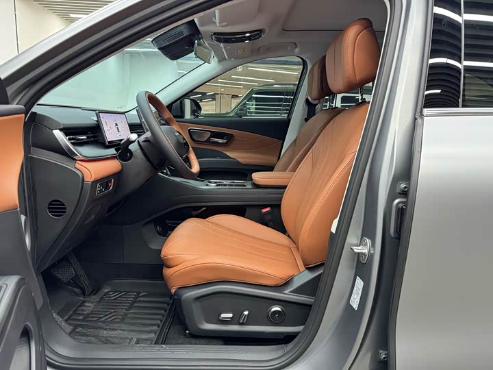 Фото 8 - Chery Tiggo 8