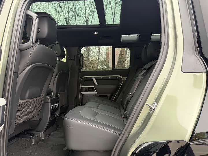 Фото 6 - Land Rover Defender