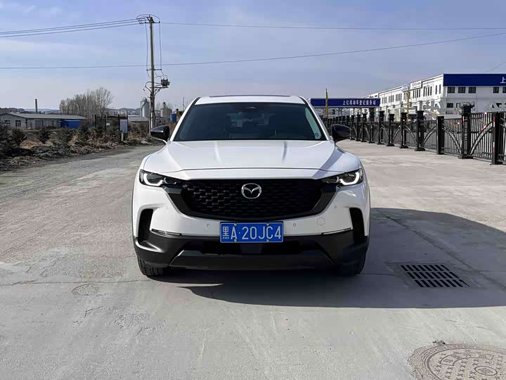 Фото 2 - Mazda CX-50
