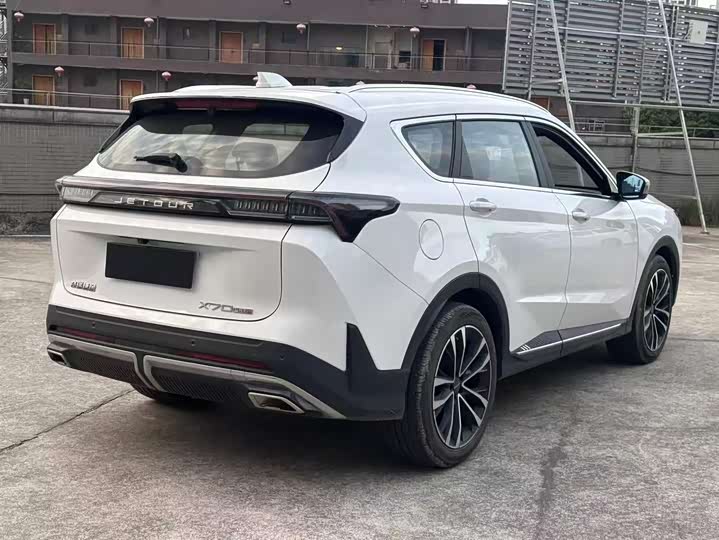 Photo 7 - Jetour X70 Plus