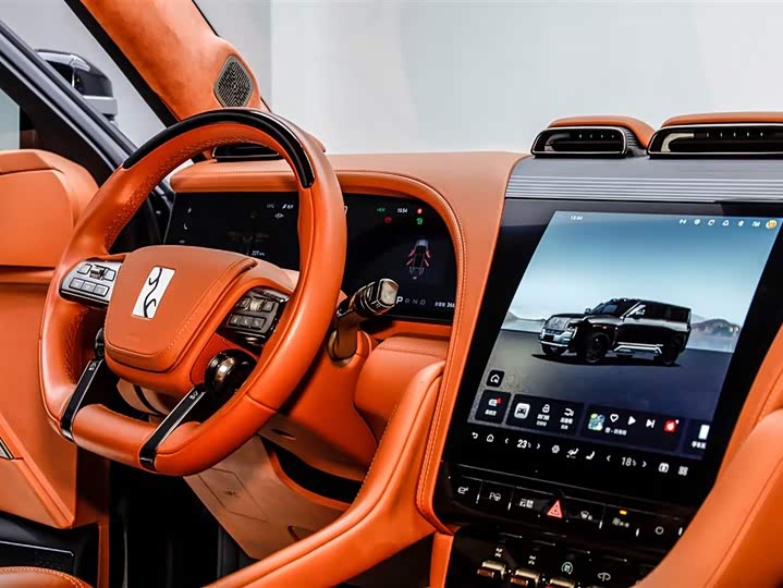 Фото 7 - BYD Yangwang U8