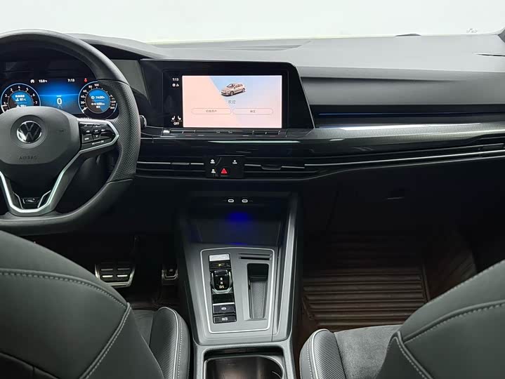 Фото 7 - Volkswagen Golf