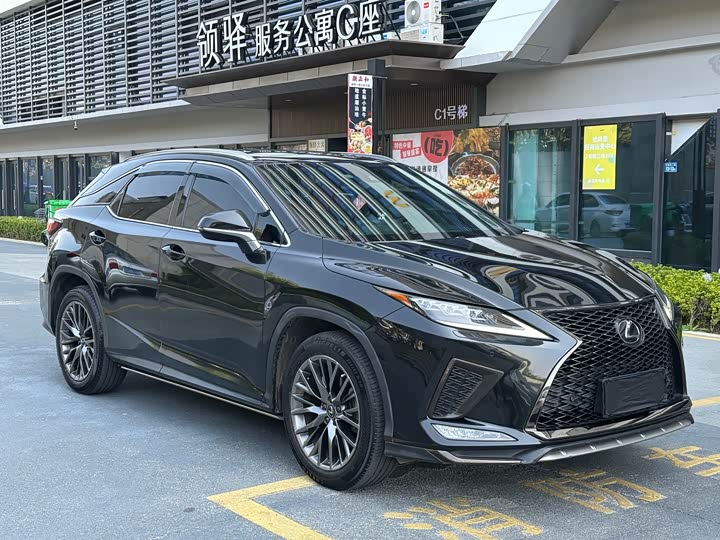 Фото 2 - Lexus RX