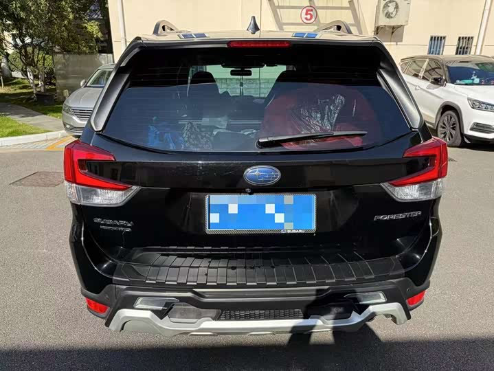 Фото 4 - Subaru Forester