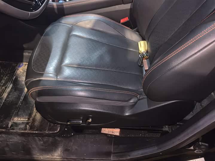 Фото 9 - Dongfeng Aeolus AX7