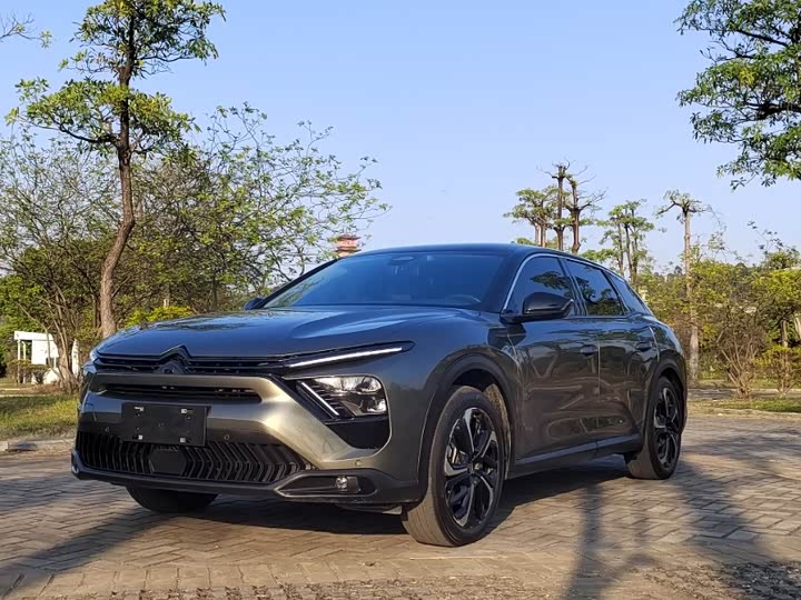 Photo 1 - Citroen C5 X