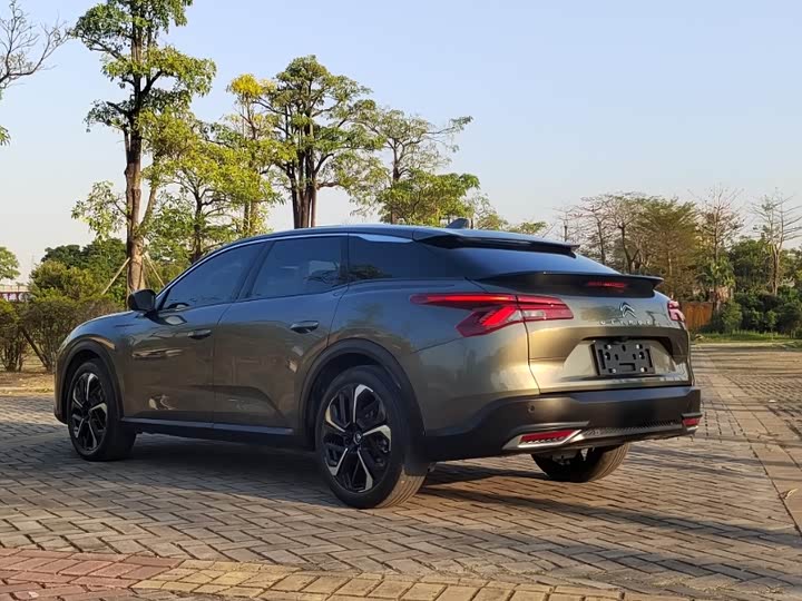 Photo 6 - Citroen C5 X