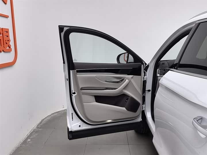 Фото 8 - BYD Song Plus Hybrid/EV