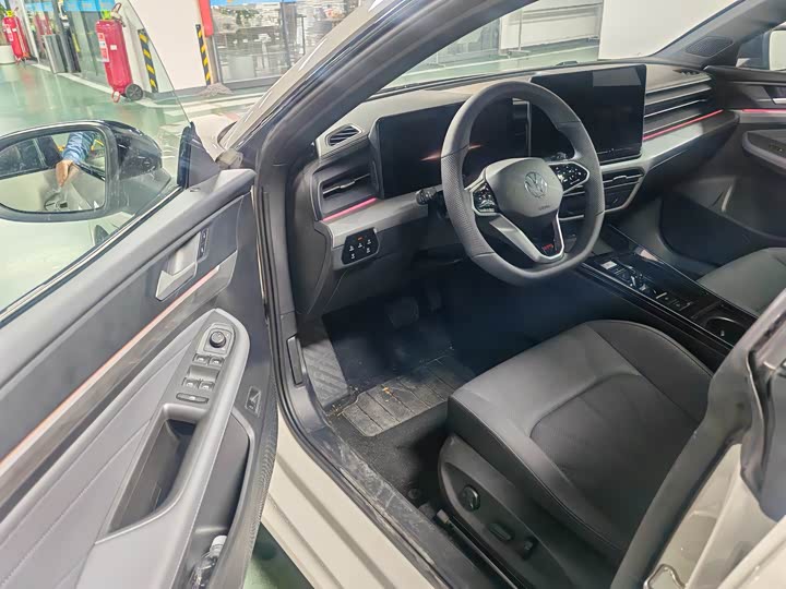 Фото 2 - Volkswagen Lamando L