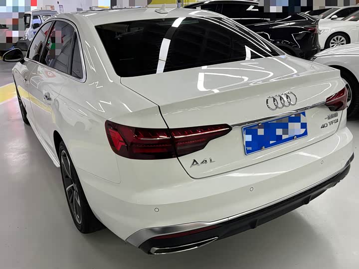 Фото 3 - Audi A4L