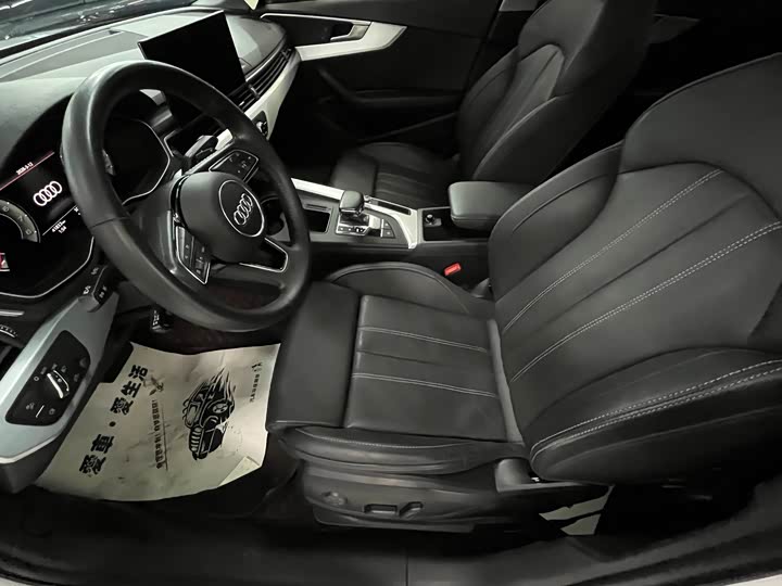 Фото 6 - Audi A4L