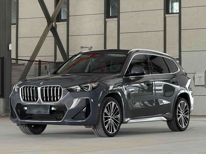 Photo 1 - BMW X1