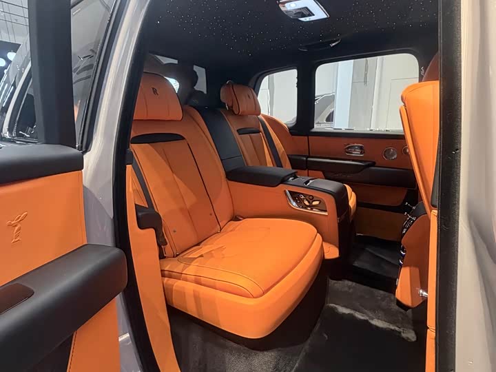 Photo 8 - Rolls-Royce Cullinan