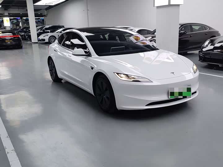 Photo 3 - Tesla Model 3
