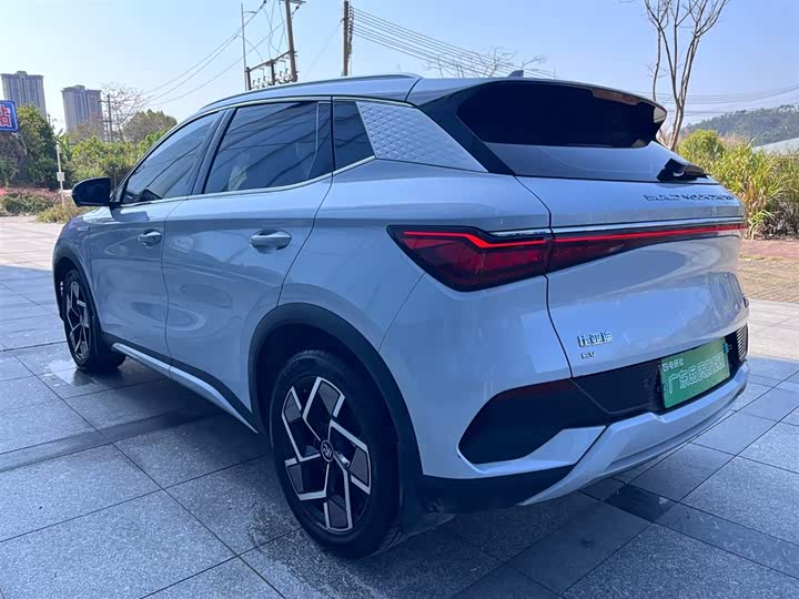 Фото 3 - BYD Yuan Plus