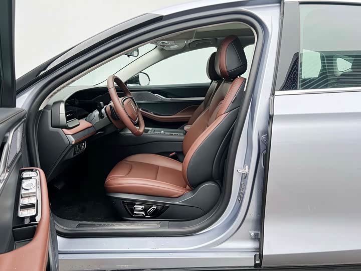 Фото 7 - Lincoln Z (Zephyr)