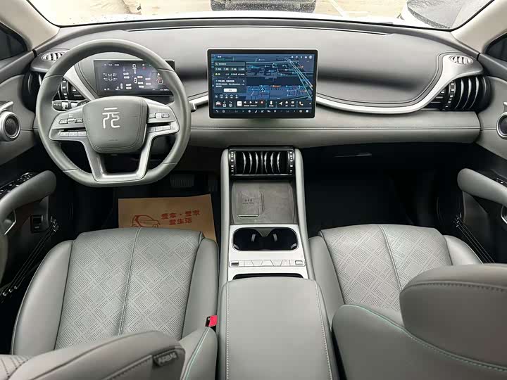 Фото 6 - BYD Yuan Plus