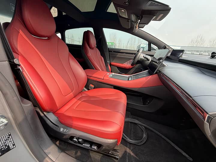 Фото 7 - Luxeed S7