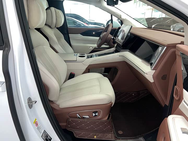 Фото 9 - BYD Xia