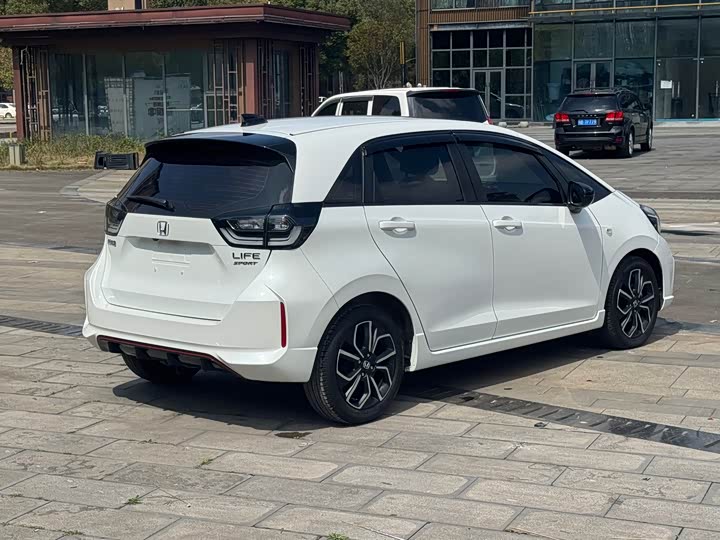 Фото 6 - Honda Life