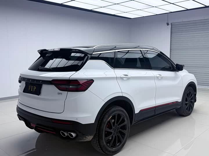 Фото 4 - Geely Coolray