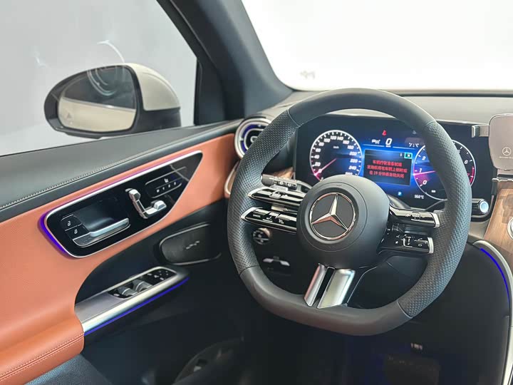Фото 6 - Mercedes-Benz GLC-Class