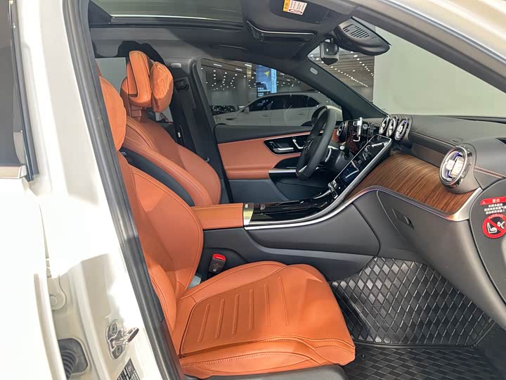 Фото 8 - Mercedes-Benz GLC-Class