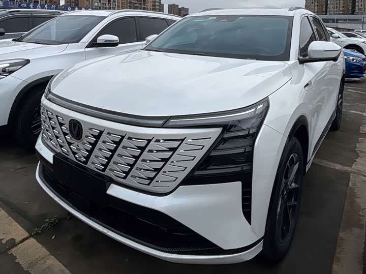 Фото 3 - Changan CS75 Plus