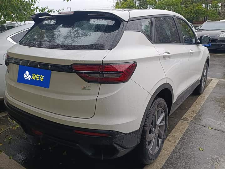 Фото 3 - Geely Coolray