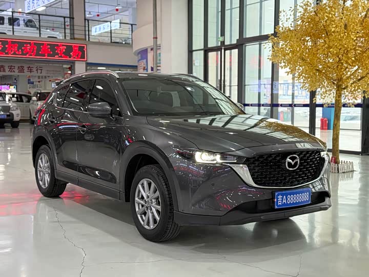 Photo 3 - Mazda CX-5