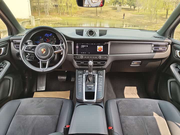 Фото 8 - Porsche Macan