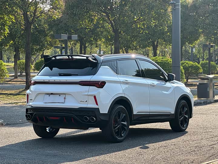 Фото 5 - Geely Coolray