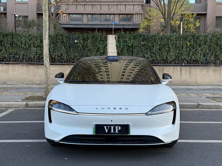 Фото 2 - Luxeed S7