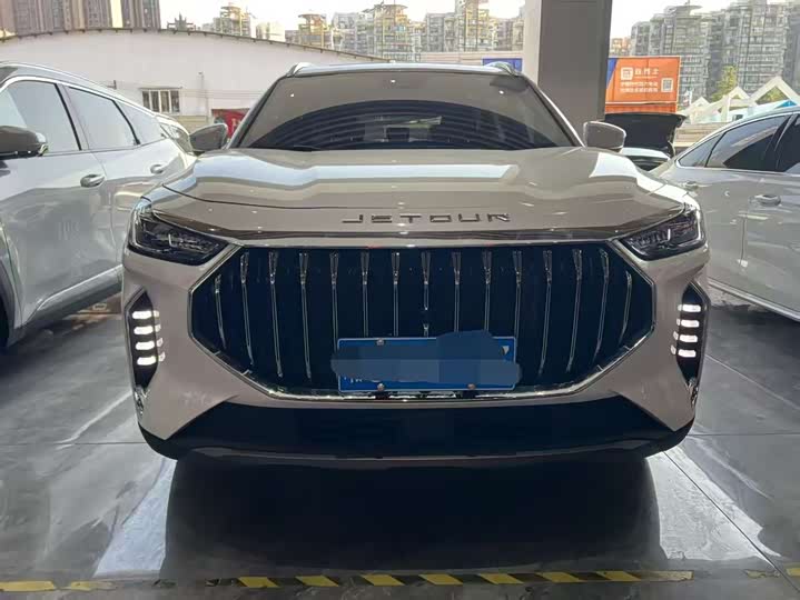 Photo 2 - Jetour X70 Plus