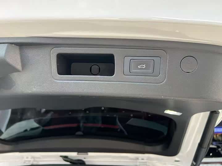 Photo 5 - Jetour X70 Plus