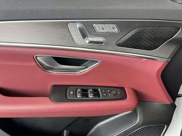 Photo 9 - Jetour X70 Plus